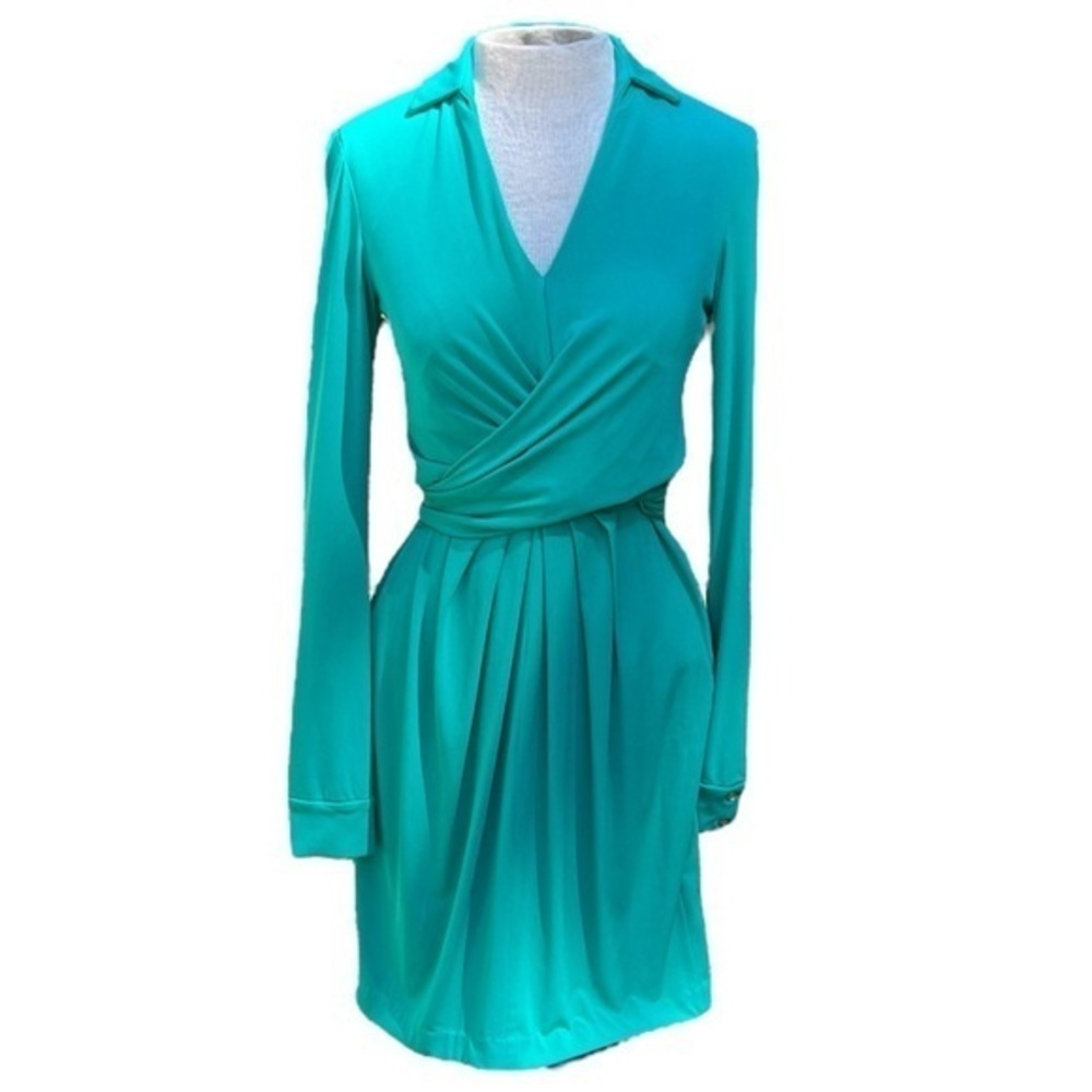Vince Camuto Dress, Green, Long Sleeve Wrap Dress, B neck, tie around waist